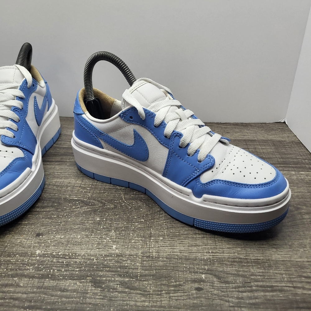 Nike Air Jordan 1 Elevate Low Women Sz 7.5 DQ3698 141 White University Blue Shoe - Picture 3 of 10